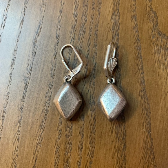 Preloved Elegant Diamond Drop Earrings - Picture 2 of 2